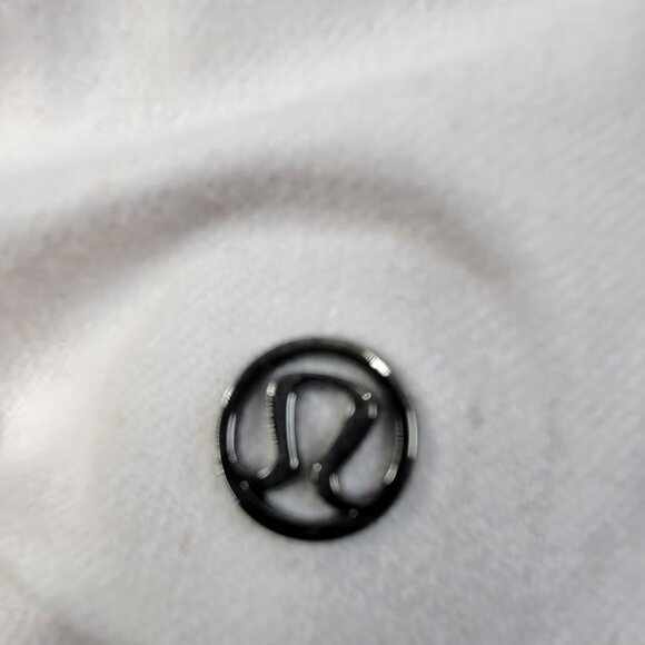 Lululemon Women's Heathered Light Chrome Wool Wunder Puffer Jacket Size 12 - Picture 3 of 7